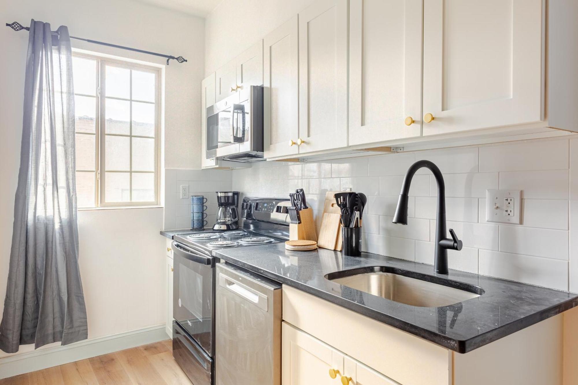 Aparthotel Cozy In Prime Location - Trendy Fishtown, Subway & Center City! *
