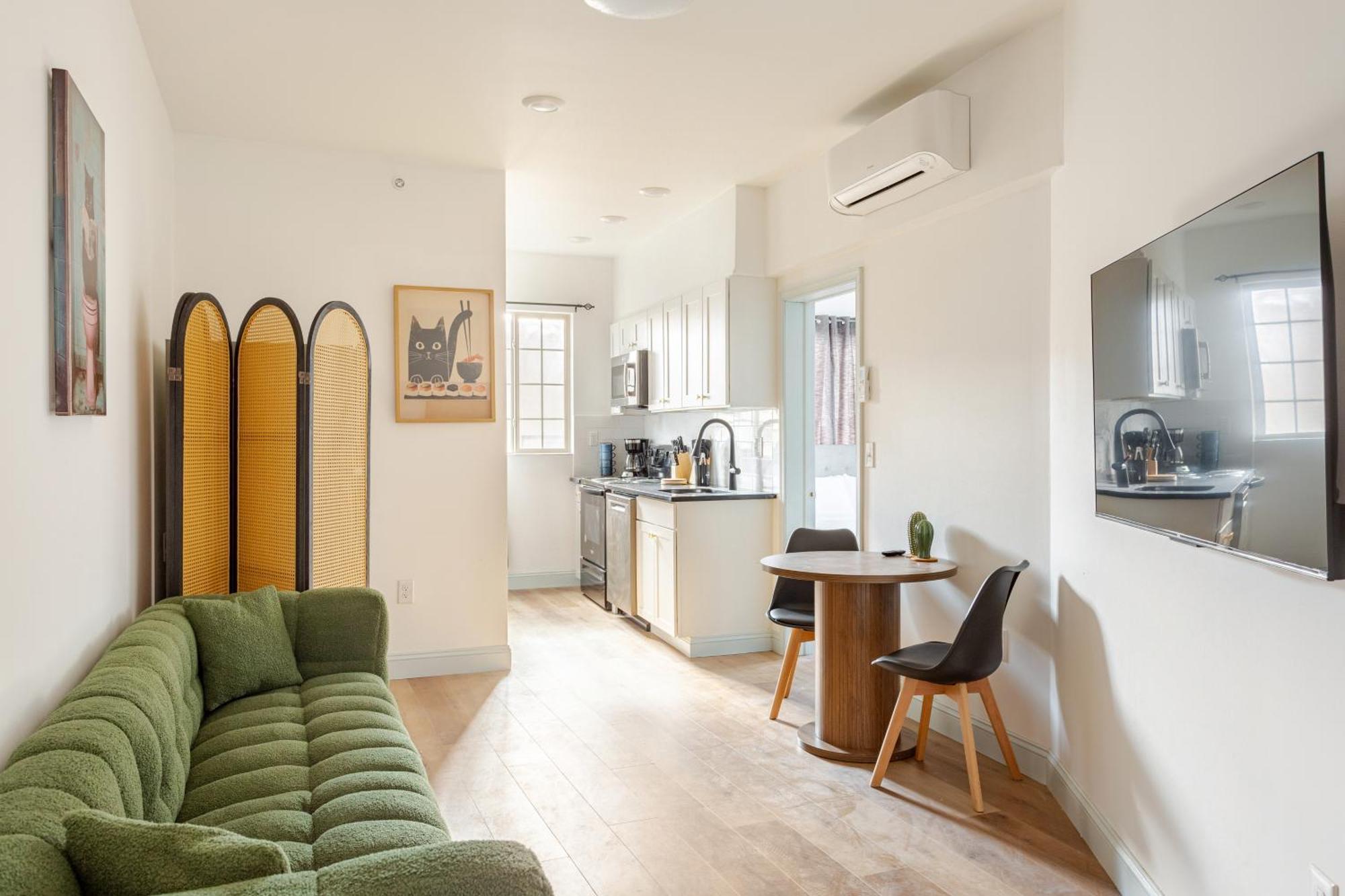 Aparthotel Cozy In Prime Location - Trendy Fishtown, Subway & Center City!
