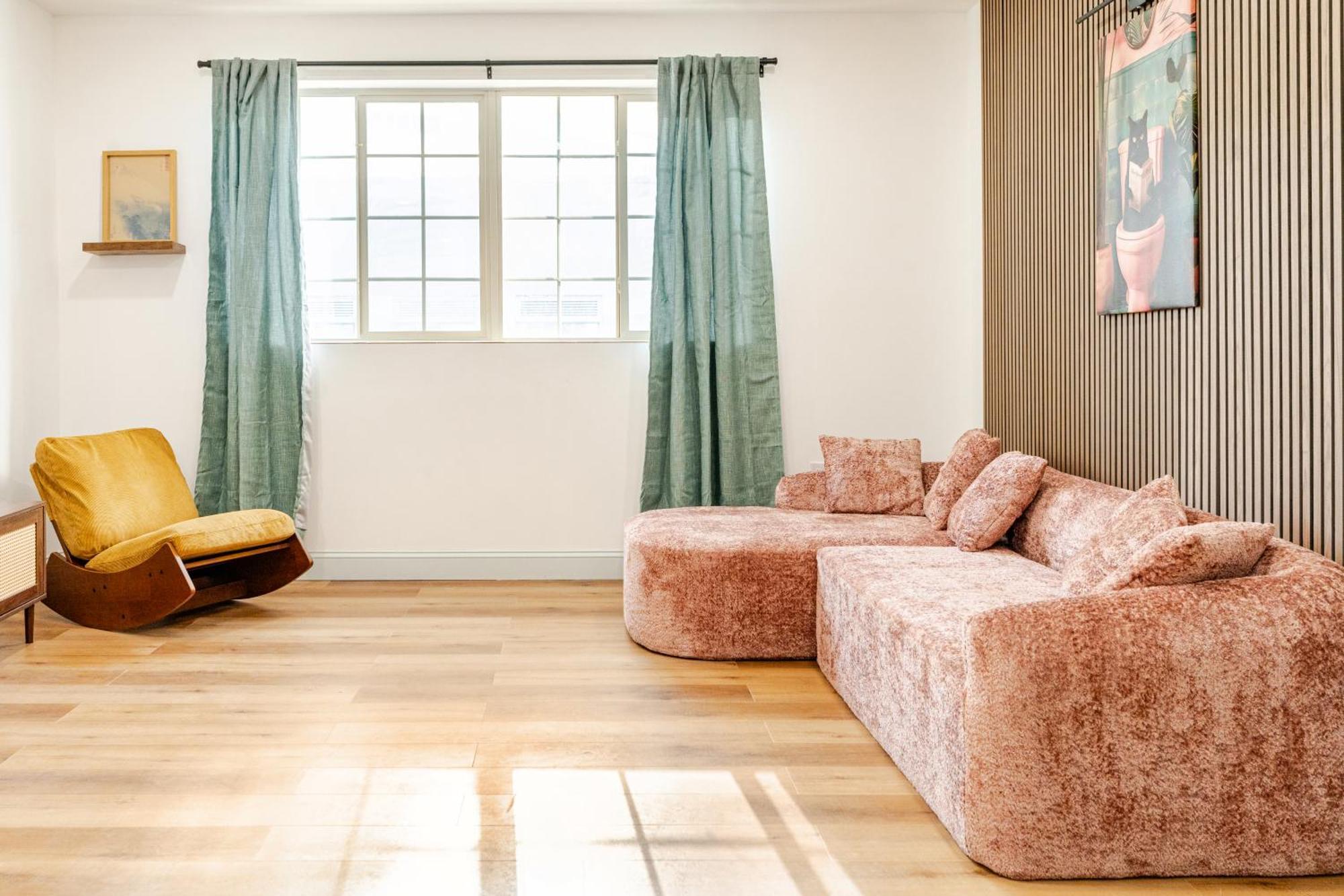 Cozy In Prime Location - Trendy Fishtown, Subway & Center City! *