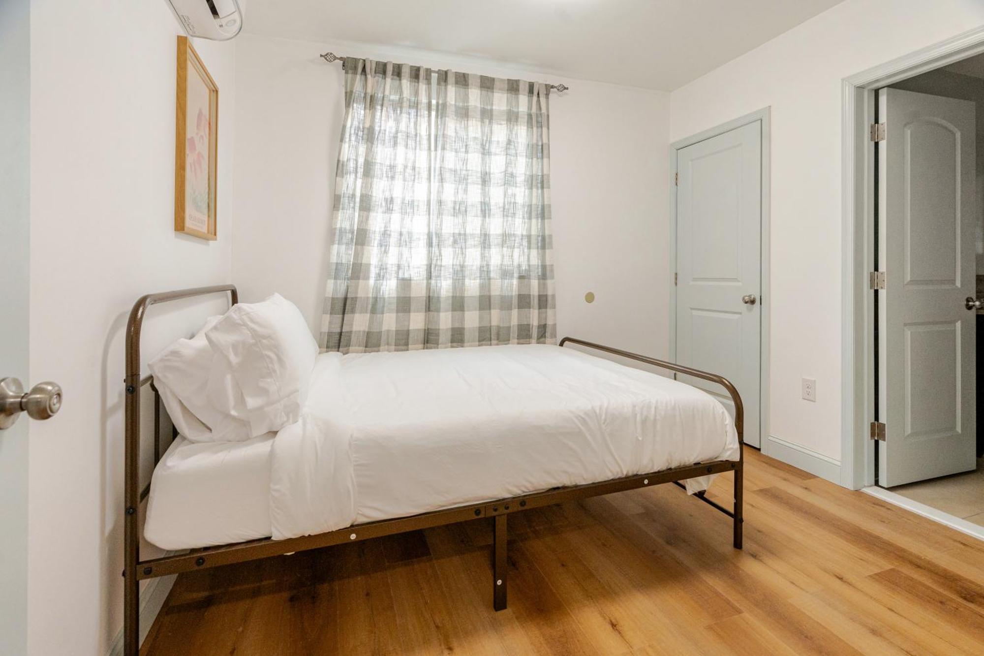 Cozy In Prime Location - Trendy Fishtown, Subway & Center City! *