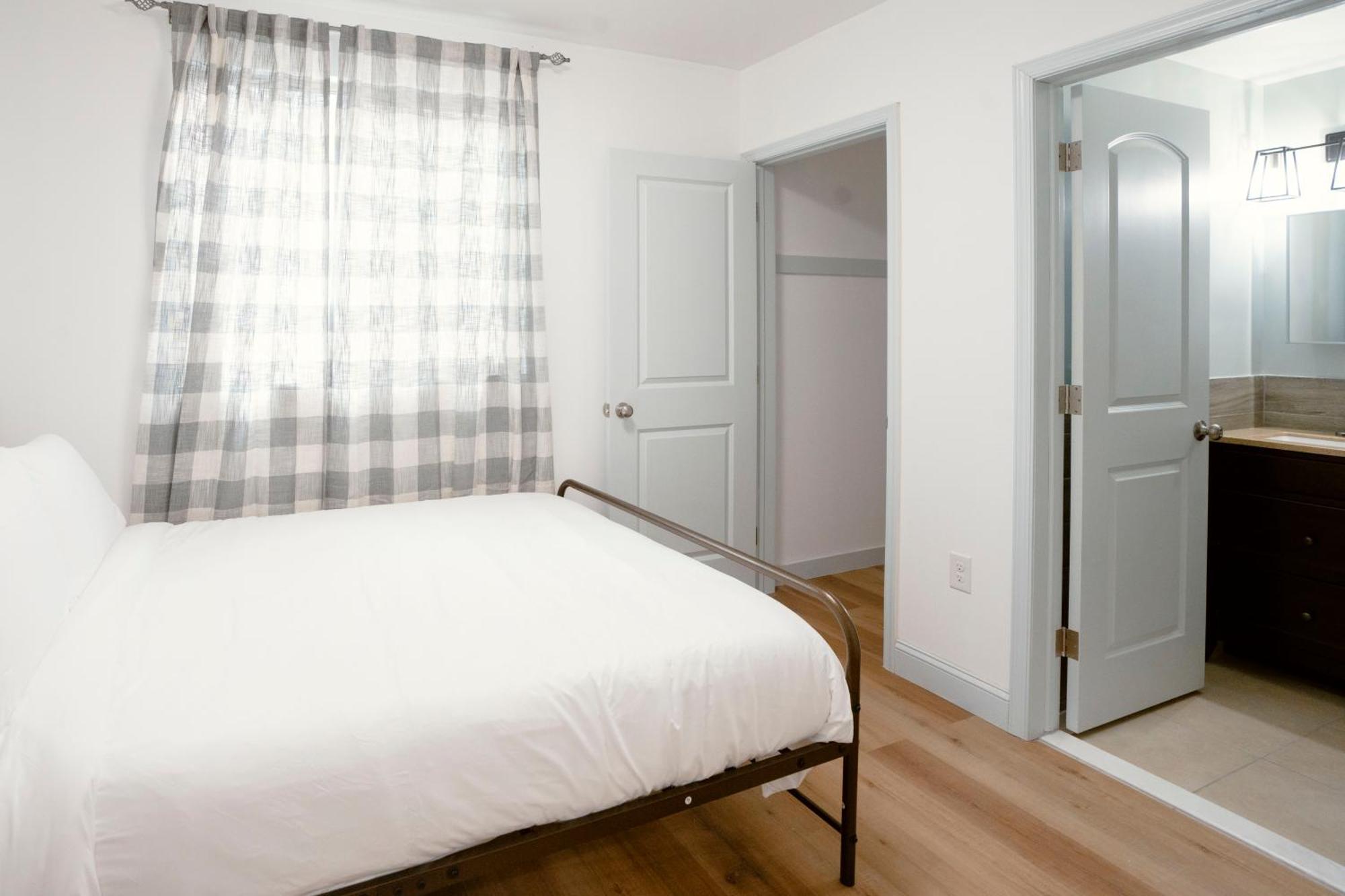Cozy In Prime Location - Trendy Fishtown, Subway & Center City!