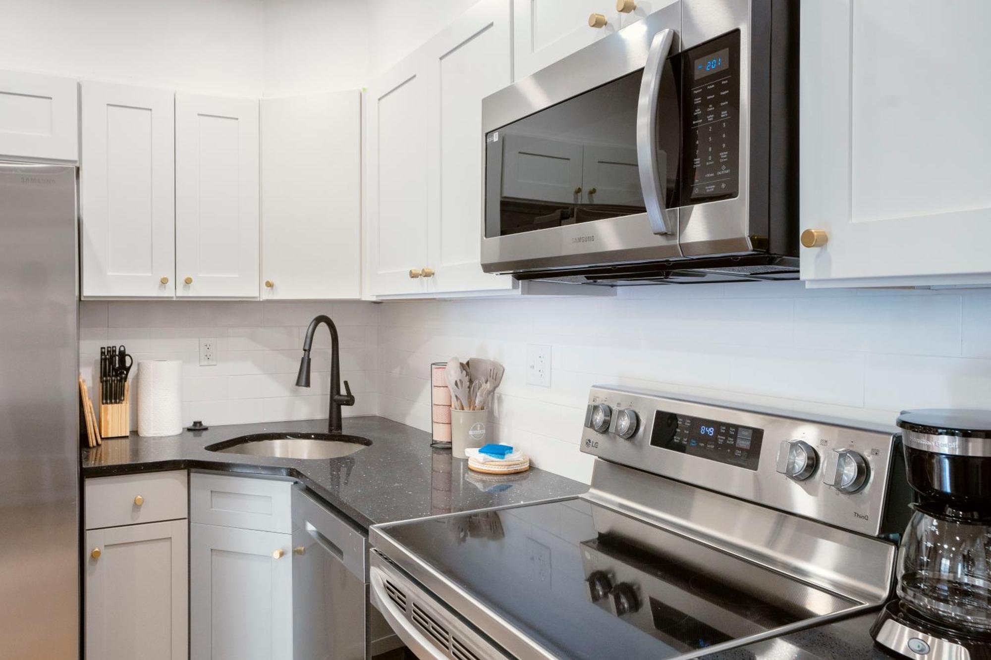 Cozy In Prime Location - Trendy Fishtown, Subway & Center City!
